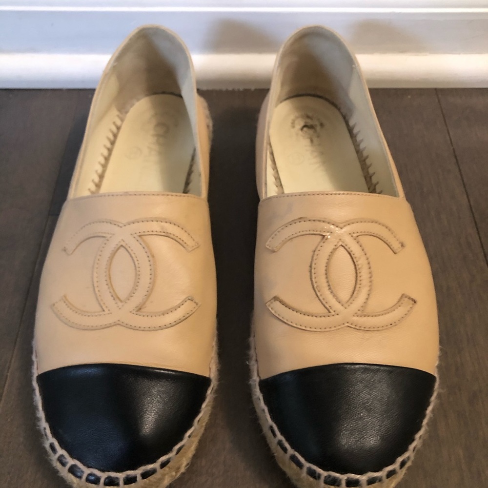 Chanel Espadrilles size 5. Nude/black